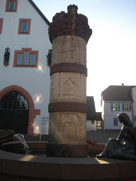 Hotel Burgmannenhaus à Steinau an der Straße Extérieur photo